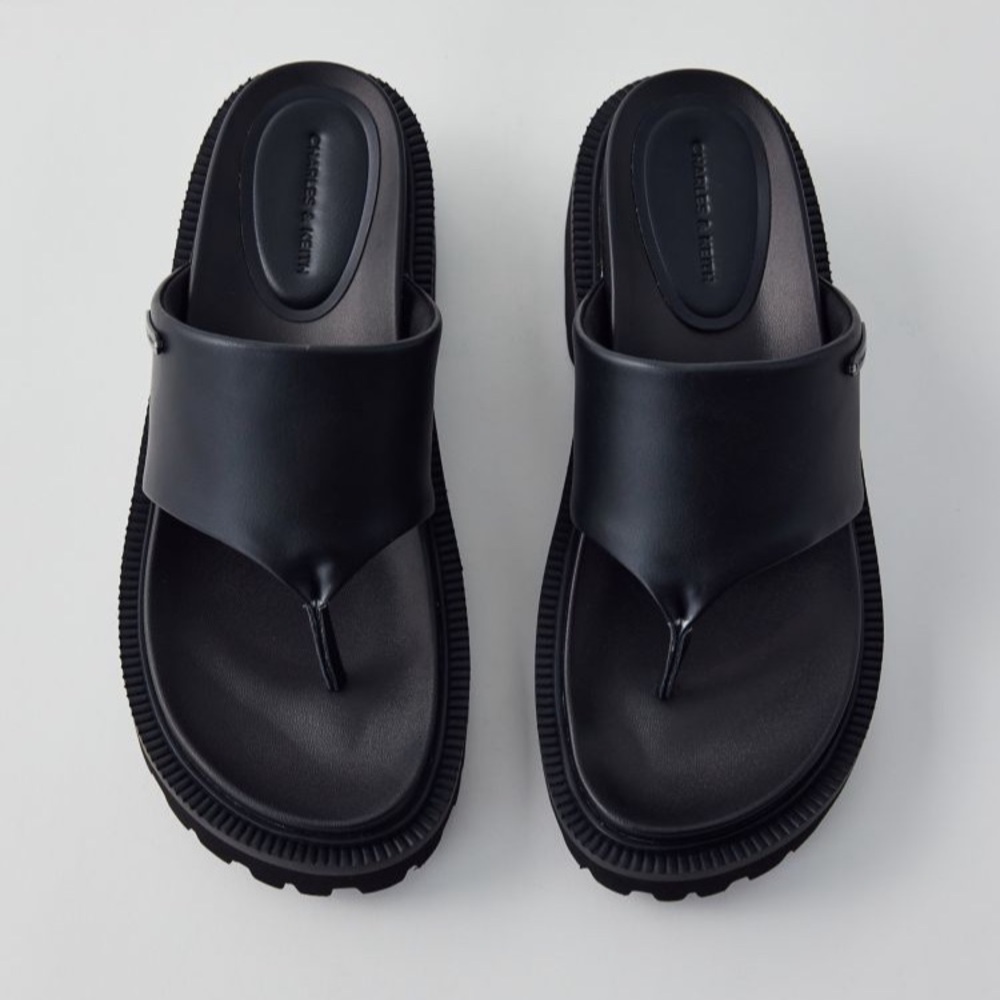 Charles and Keith Black Leather Women Sandals Size 11 - Worn Once